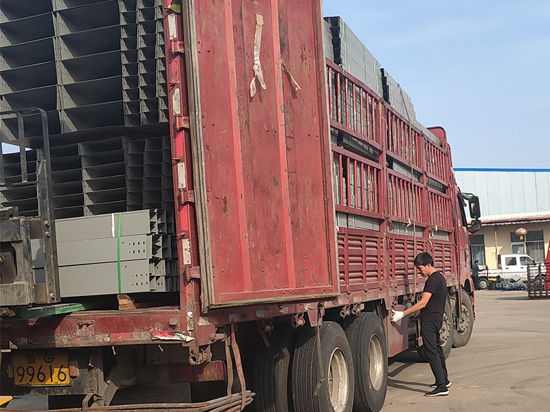 發(fā)貨現(xiàn)場(chǎng)