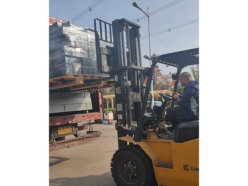 發(fā)貨現(xiàn)場(chǎng)